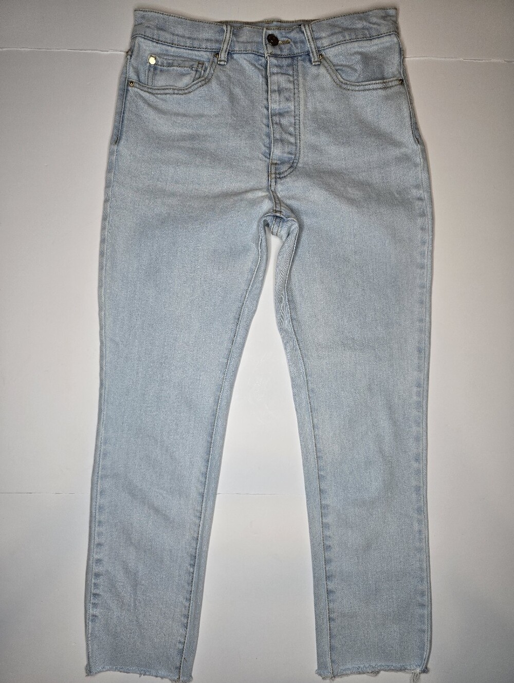 Armani Exchange J51 Carrot Fit Jeans Womens Size 27 Light Wash Button Fly Frayed